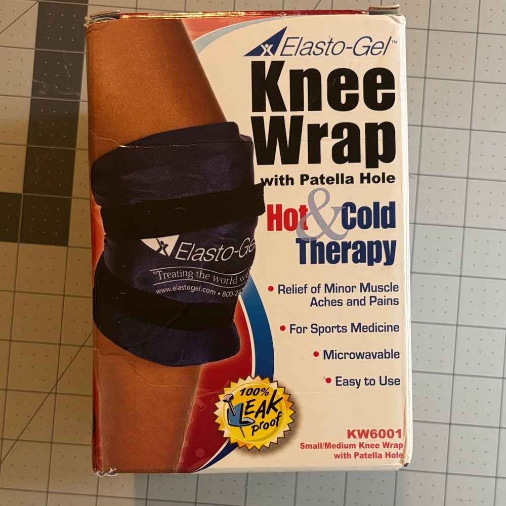 Knee Wrap with Patella Hole - Blue